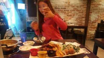 문어치킨앤육회포차