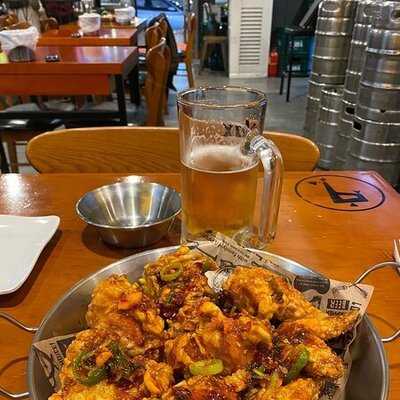 Bhc치킨 명동본점