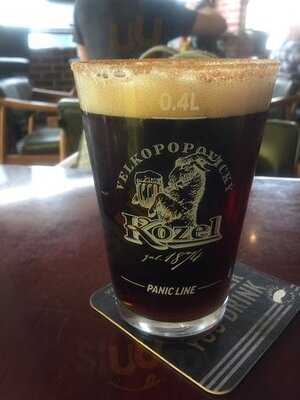 샘라이언스 스포츠 바 & 그릴