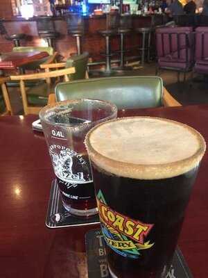 샘라이언스 스포츠 바 & 그릴