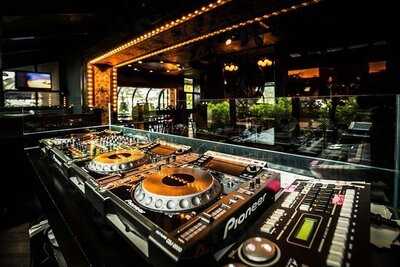 제이제이 마호니즈