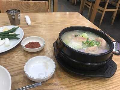 백년토종삼계탕