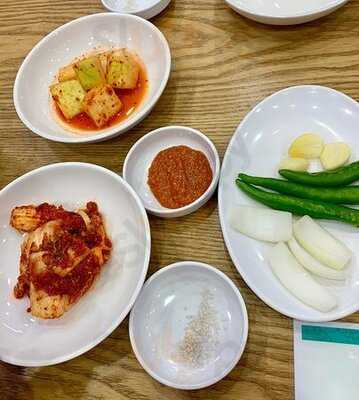 백년토종삼계탕