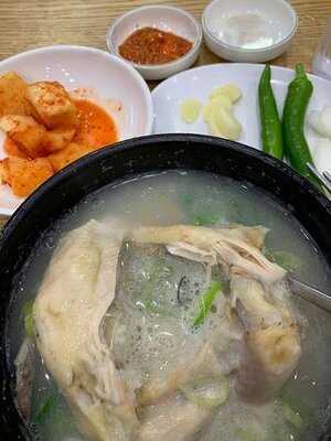 백년토종삼계탕