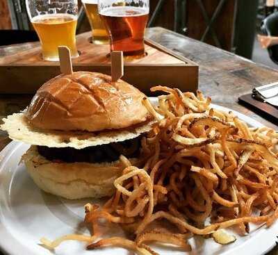 데블스도어