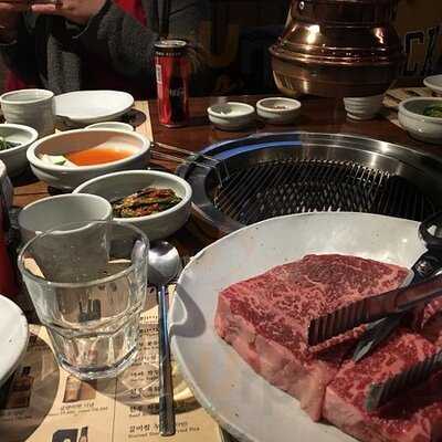 투뿔 등심 이태원점