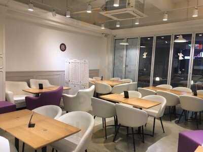 더브라운 대구범어점