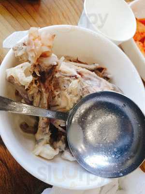 청송약수삼계탕