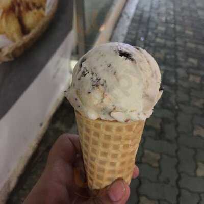 Fell + Cole 홍대본점