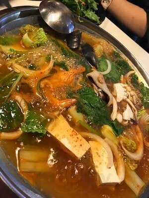 팔색 삼겹살 동대문점