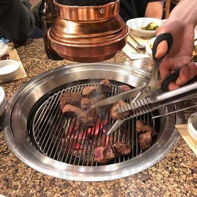 투뿔 등심 논현2호점