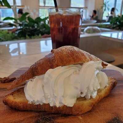 우즈베이커리카페수성호수점