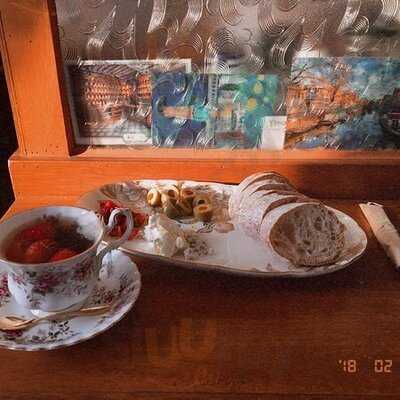 숙녀미용실 카페앤펍