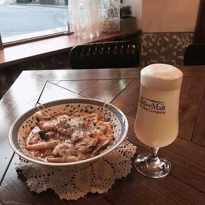 숙녀미용실 카페앤펍