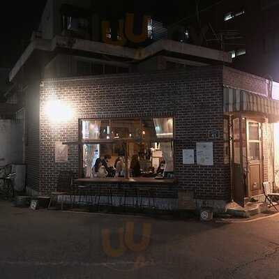 숙녀미용실 카페앤펍