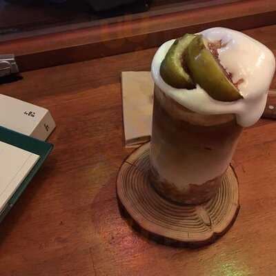 숙녀미용실 카페앤펍