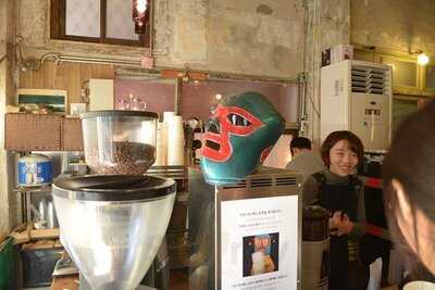 커피리브레 연남점