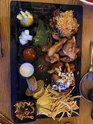 누나홀닭 홍대점