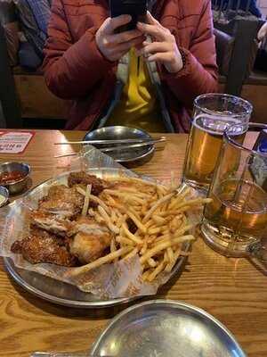 누나홀닭 홍대점