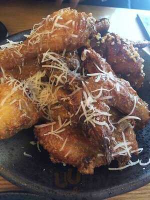 누나홀닭 홍대점