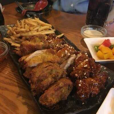 누나홀닭 홍대점