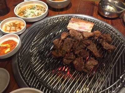 포도식당 압구정점