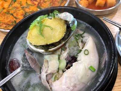 백년토종삼계탕