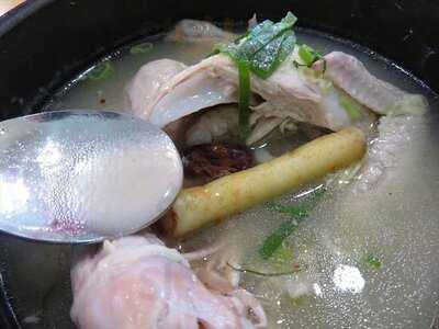 백년토종삼계탕