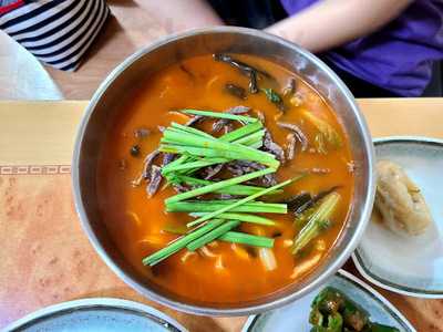 신촌얼큰이칼국수 두류점