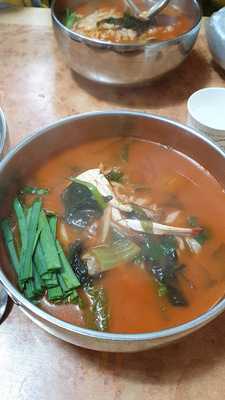 신촌얼큰이칼국수 두류점