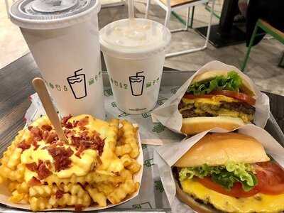 쉐이크쉑 청담점