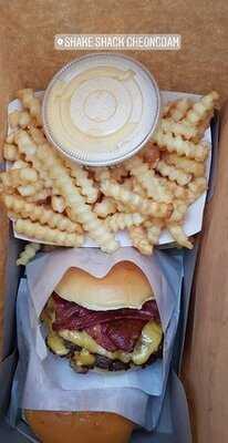 쉐이크쉑 청담점