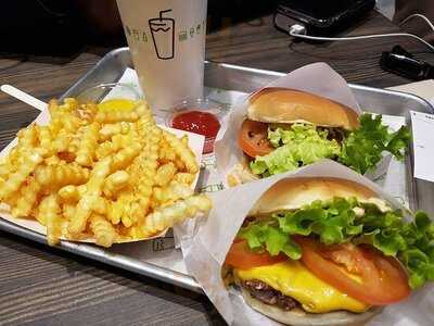 쉐이크쉑 청담점