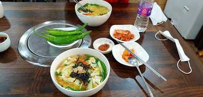 예전손칼국수집