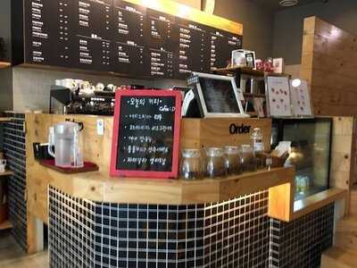 카페d 송도커낼워크가을동점