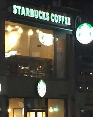 스타벅스 이태원입구점