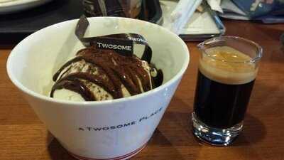 투썸플레이스 신촌점