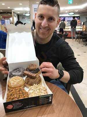 크리스피 크림 도넛 명동예술극장점