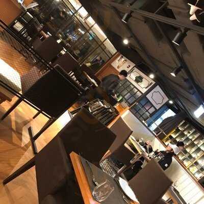 엘본 더 테이블 가로수길 본점 