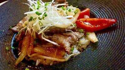 타니 넥스트도어