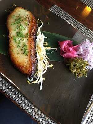 타니 넥스트도어