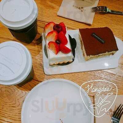 투썸플레이스 홍대점