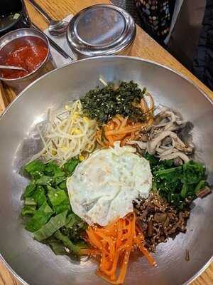 육쌈냉면 명동2호점