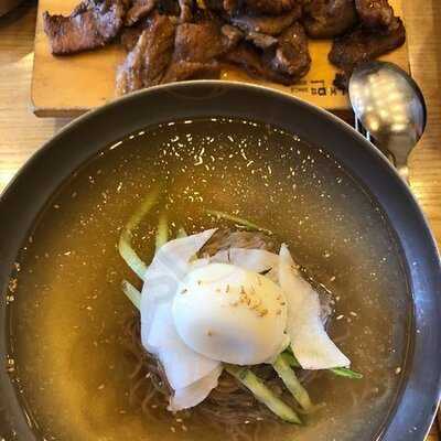 육쌈냉면 명동2호점
