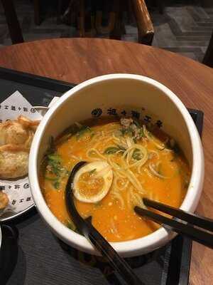 탄탄면공방 - 홍대점