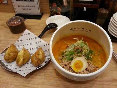 탄탄면공방 - 홍대점