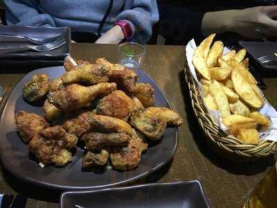 교촌치킨 강남역점