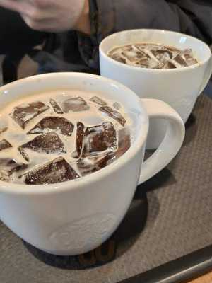 스타벅스 가로수길점