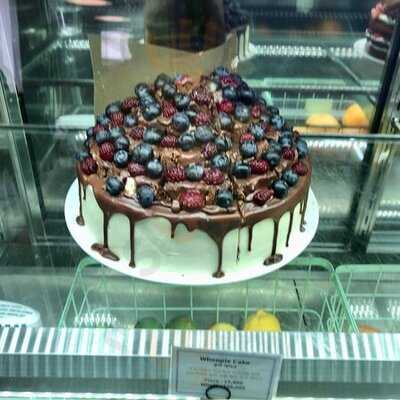 컨버세이션 케이크 바이 니나 굳코바