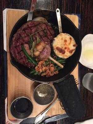 매드포갈릭 여의도 넥스트도어점